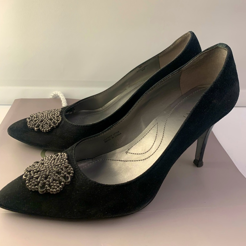 TAHARI Stiletto heels black suede 6